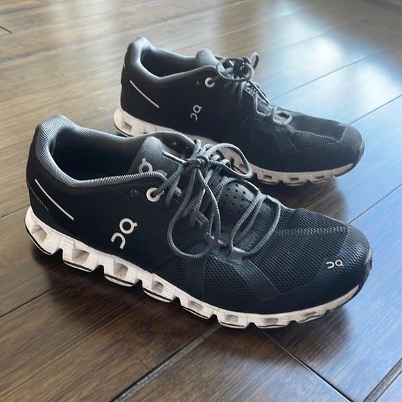 Black womens ON running shoes - Picture 1 of 5